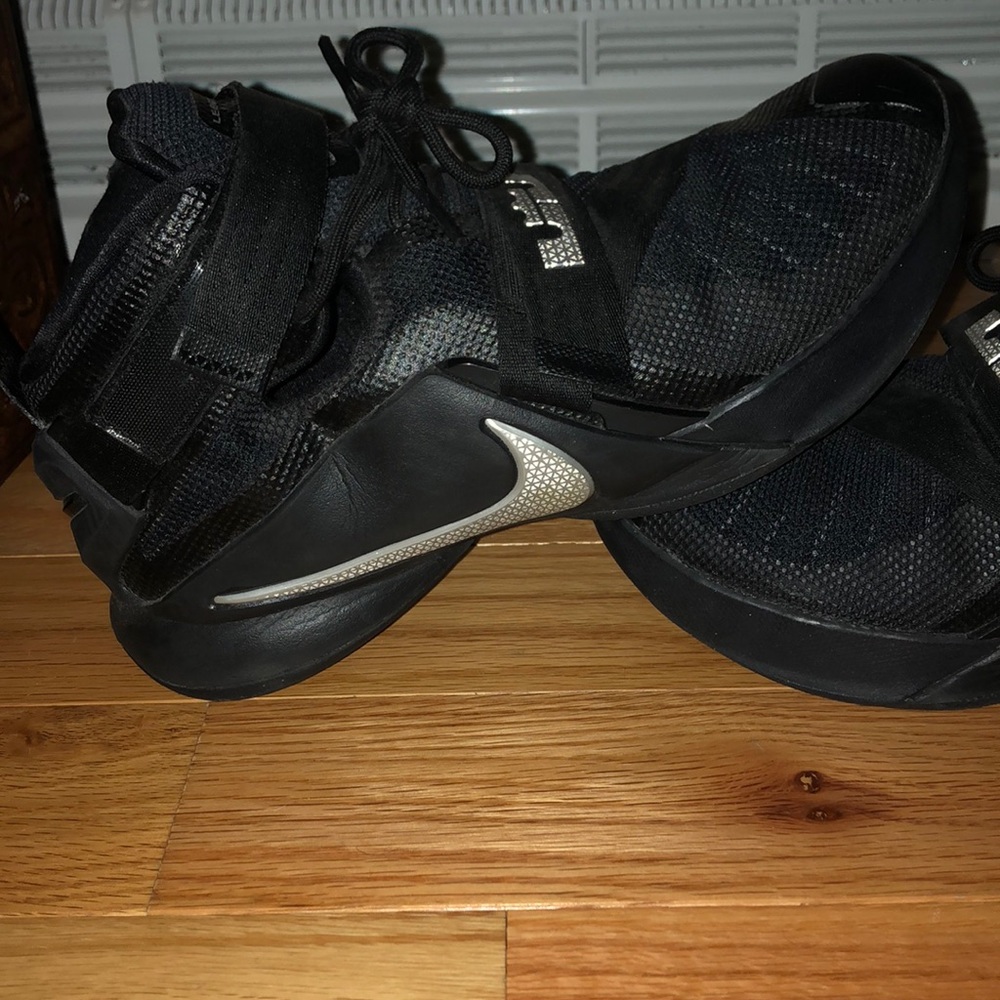 Lebron Soldier 9 Size 9 “Blackout” Colorway